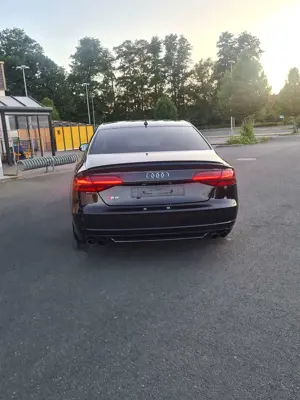 Audi S8 Bild 5