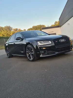 Audi S8 Bild 3