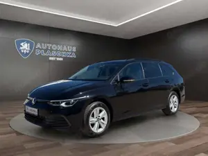 Volkswagen Golf Var. 2.0 TDI DSG Life PANO+STANDHZ+HARMAN-K Klima