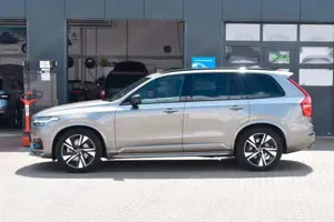 Volvo XC90 B5 D AWD R-Design*PANO*STHZ*LUFT*360*HK*QI