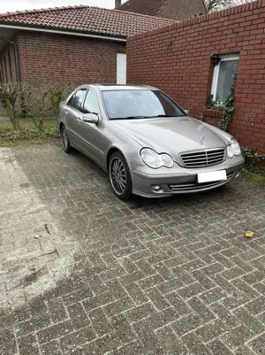 Mercedes-Benz C 320 CDI 7G-TRONIC Avantgarde DPF