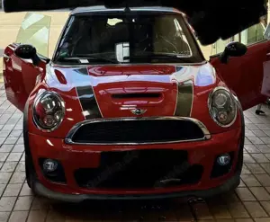 MINI John Cooper Works Cabrio