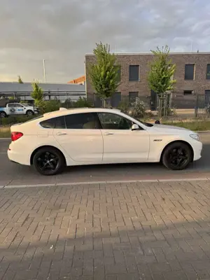 BMW 530 530d xDrive Gran Turismo