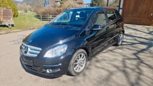 Mercedes-Benz B 170 BlueEFFICIENCY*Klima*PDC*AHK*SH*TÜV Neu Bild 1