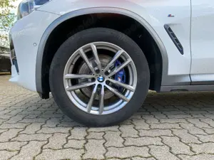 BMW X4 xDrive30d A Head-Up HiFi DAB LED RFK Shz Bild 3