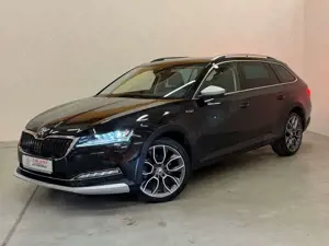 Skoda Superb 2.0TDI Scout 4x4/MATRIX/AHK/PANO/STANDHEI