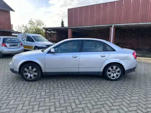 Audi A4 Bild 2