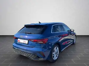 Audi A3 30 TFSI S line S tronic SONOS HUD K Bild 3