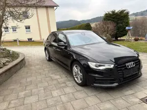 Audi A6 Avant 3.0 TFSI quattro S tronic S-line Black line