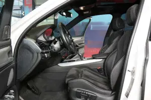 BMW X5 xDri.35i M-Sport ACC AHK Pano.Adap.LED 360° Bild 3