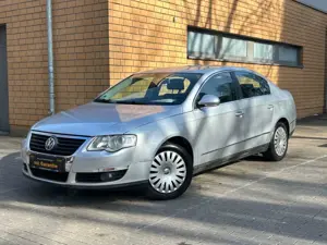 Volkswagen Passat Lim. Comfortline 1,6/PDC/TEMPOMAT/EL.SITZ