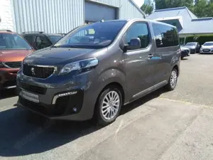 Peugeot Traveller BlueHDi EAT8 Behindertengerecht/Lift