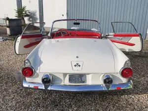 Ford Thunderbird