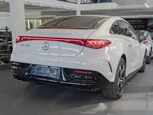 Mercedes-Benz EQE 300 AMG-Sport/LED/Cam/Night/Memo/Distr/19' Bild 5