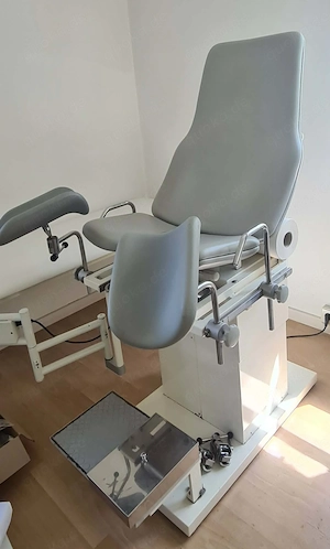 Gynäkologischer Untersuchungsstuhl ERON