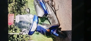 Ältere Frau ges, Mut, Rollerfahrt Sympathie mit Pickfxck 