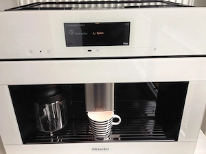 MIELE CVA7845 Einbau-Kaffeevollautomat WEISS Festwasseranschluß NEUWERTIG in OVP