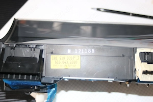 Golf 1 Cockpit instrumententafel Bild 2