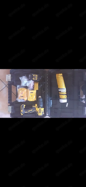 DEWALT Akkubohrschrauber DCD709D2T inkl. 2x Akku und Ladegerät m. Koffer NEU Bild 3
