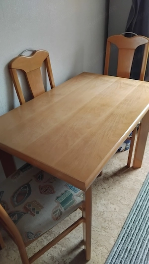 Esstisch mit 4 Stühle 