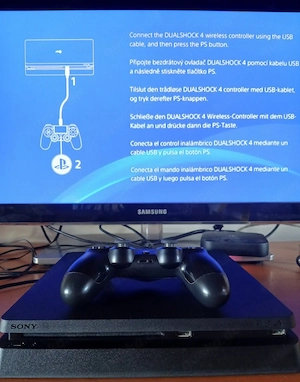 Sony PlayStation 4 PS4 CUH-1116A 500GB Schwarz mit Controller