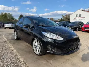 Ford Fiesta Titanium Sportsitze Sport Lenkrad