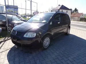 Volkswagen Touran Touran 1.6 FSI Trendline, Klima, HU-AU NEU