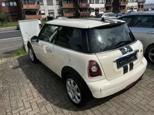 MINI One Bild 2