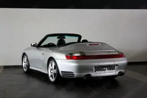 Porsche 996 911 4S Schalter Deutsch Bild 2