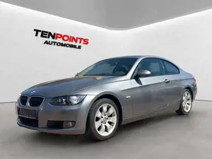 BMW 320 i Coupe XENON+NAVI+TEMP+SCHIEBEDACH+TEILLEDER