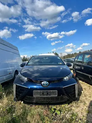 Toyota Mirai Iridium Blau Metallic
