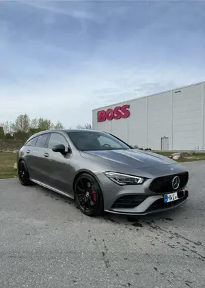 Mercedes-Benz CLA 220 d Shooting Brake 8G-DCT AMG Line Bild 2
