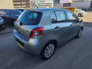 Toyota Yaris Cool TÜVAU Bis 12.2027 Bild 5