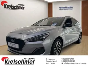 Hyundai i30 cw YES! Navi Sitzh. Lenkradh. Kamera Allwetterreif