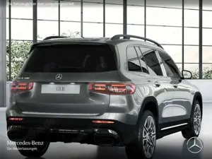 Mercedes-Benz GLB 180 AMG+NIGHT+PANO+360°+LED+TOTW+KEYLESS+7G Bild 4