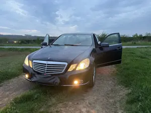 Mercedes-Benz E 220 E 220 CDI BlueEfficiency (212.002)
