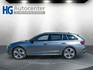 Skoda Octavia Combi 2.0TSI RS 19"AHK PanoStandh.Canton Bild 2