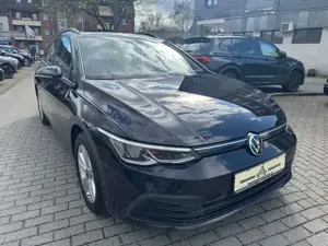 Volkswagen Golf VIII  ACC Panorama PDC App Conect 1. Hand