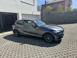 BMW 118 118 d Advantage Bild 4