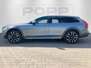 Volvo V90 Cross Country D5 AWD Pro 360° ACC BW HUD Bild 3