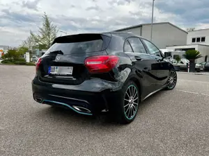 Mercedes-Benz A 180 A 180 7G-DCT Peak Edition Bild 4