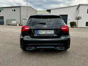 Mercedes-Benz A 180 A 180 7G-DCT Peak Edition Bild 3