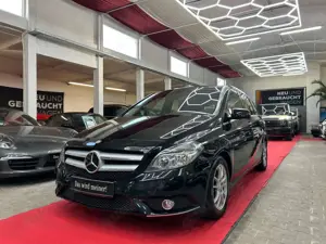 Mercedes-Benz B 180 *TÜV NEU*SERVICE NEU*AHK*PDC*SHZ*NAVI* Bild 1