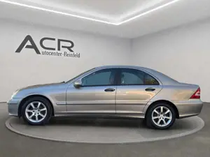 Mercedes-Benz C 220 CDI *PANO*AUTOMATIK*SHZ*KLIMA* Bild 4