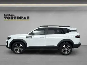Dacia Bigster Journey MH TCe 140 Navi Klima SHZ 360° el. Heckkla Bild 3