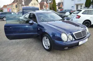 Mercedes-Benz CLK 200 Coupe (208) Sport Automatik Glasschiebedach Klima