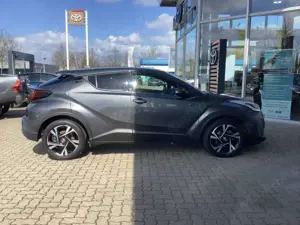 Toyota C-HR 2,0 Hybrid Team D*Allwetter*Carplay*R-Kamera* Bild 5