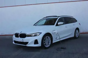BMW 320 Bild 2