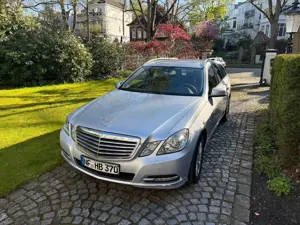 Mercedes-Benz E 350 Mercedes E350 T-Modell 1.Hand 148tkm Leder Automatik TÜV