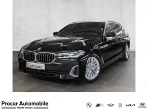 BMW 530 d xDrive Touring Luxury Line HUD ACC AHK RFK